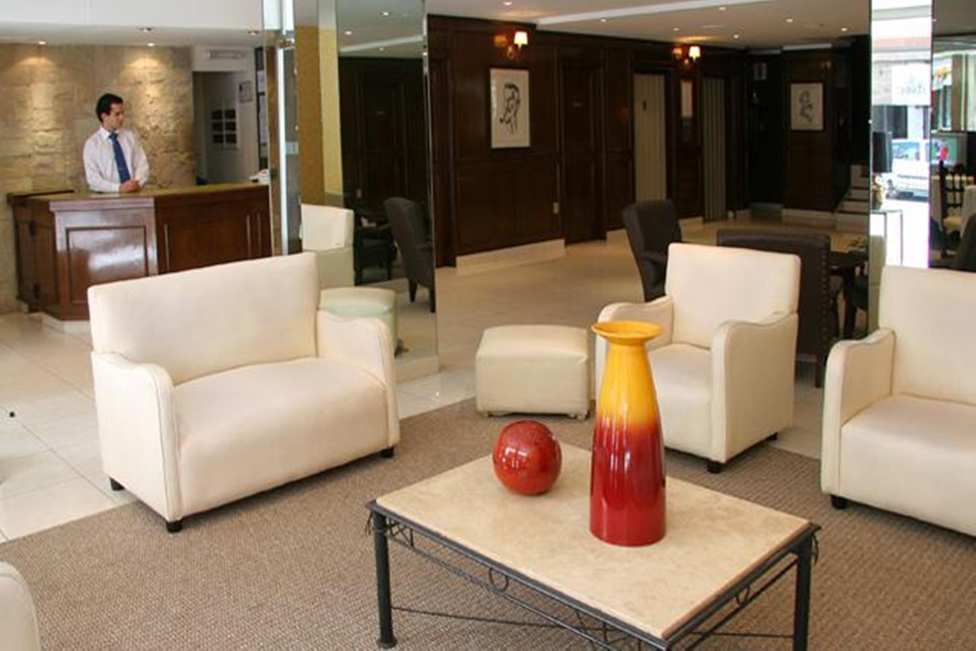 Vip's Hotel