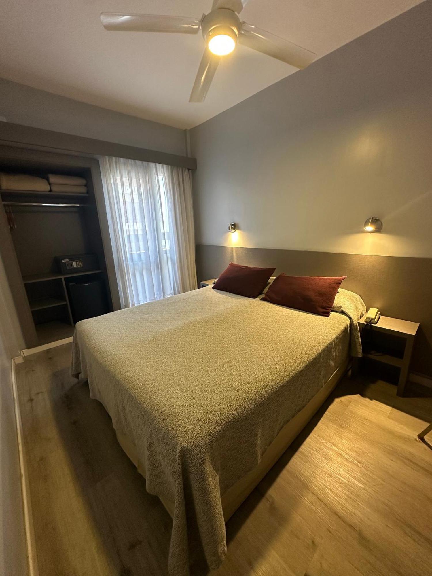 Vip's Hotel
