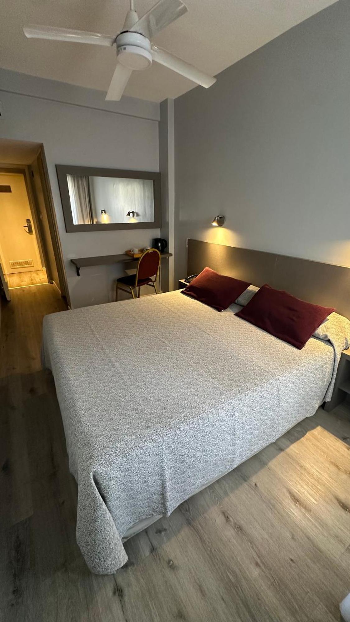 Vip's Hotel 3*