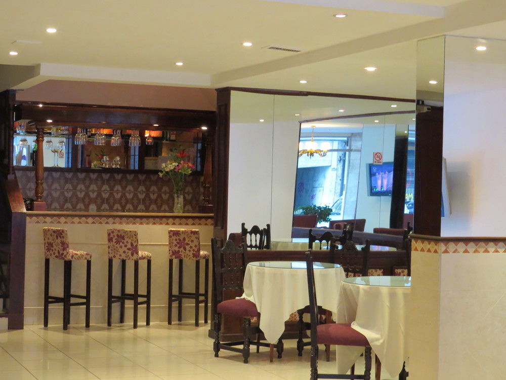 Vip's Hotel